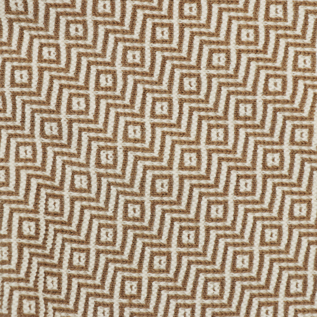 Woman wearing a patterned cotton neck tie