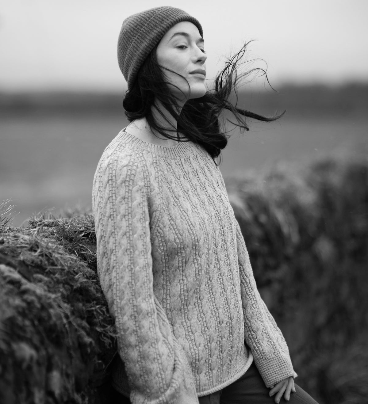 Womens Heavyweight Cotton Textured Cable Jumper - Feature 1