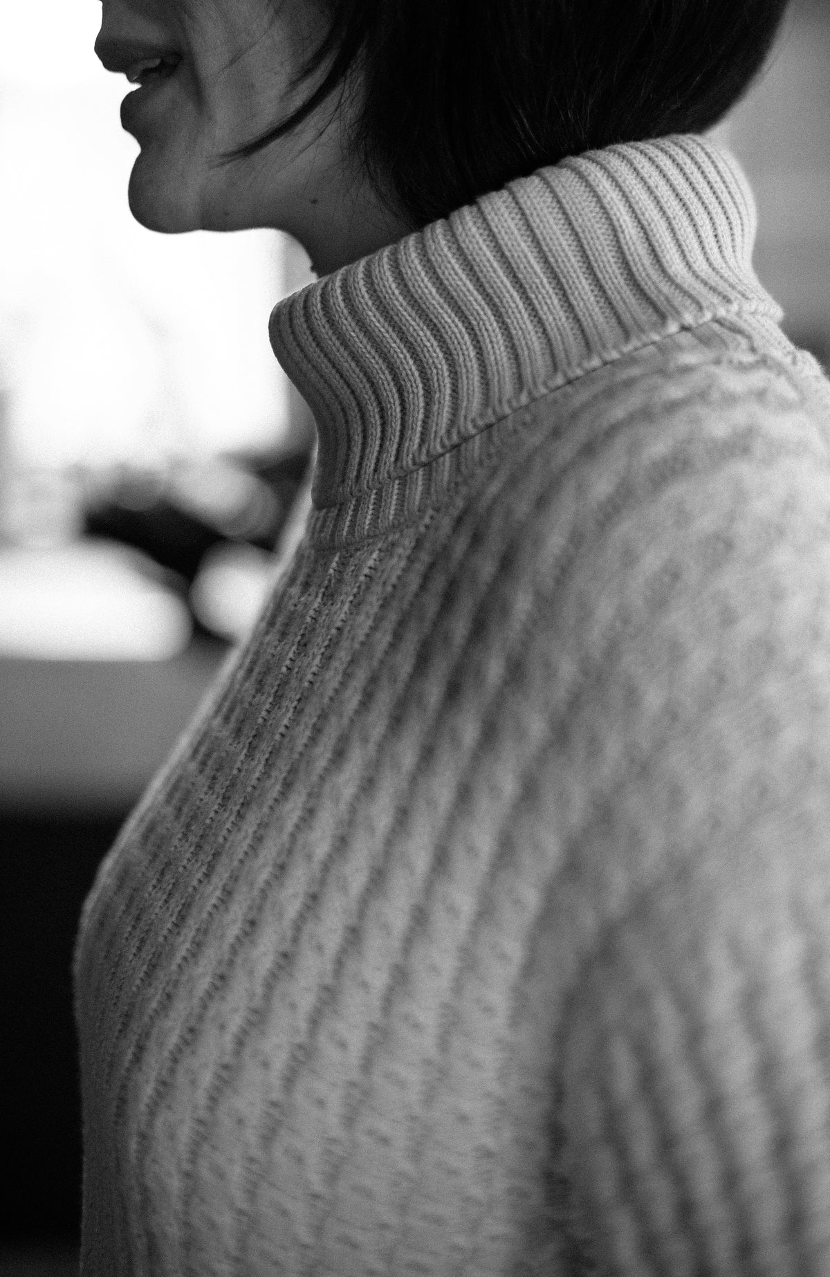 Womens Midweight Cotton Cable Roll Neck Jumper - Feature 2