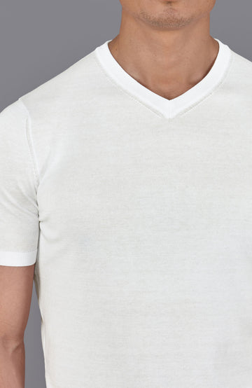 white mens v neck knitted t-shirt