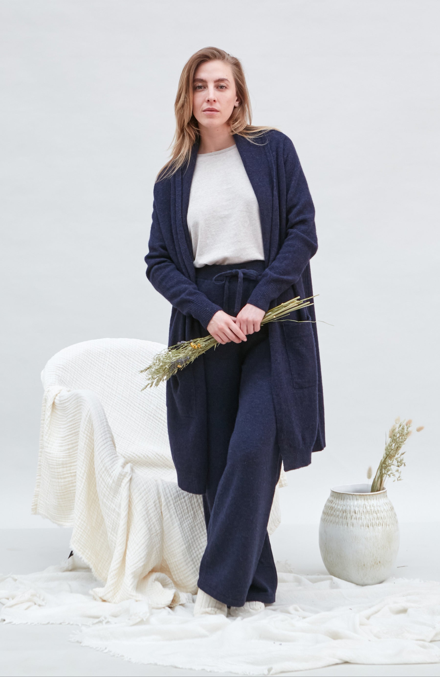 Womens Pure Lambswool Long Line Cardigan with Pockets