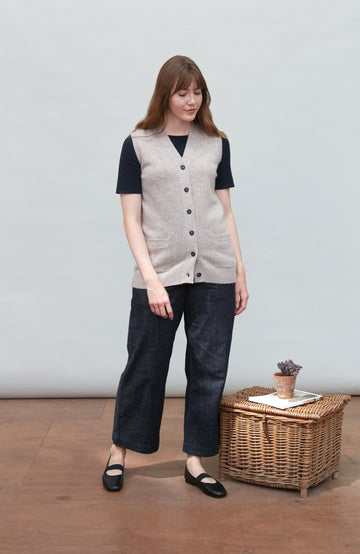 Womens Lambswool V Neck Waistcoat with Pockets
