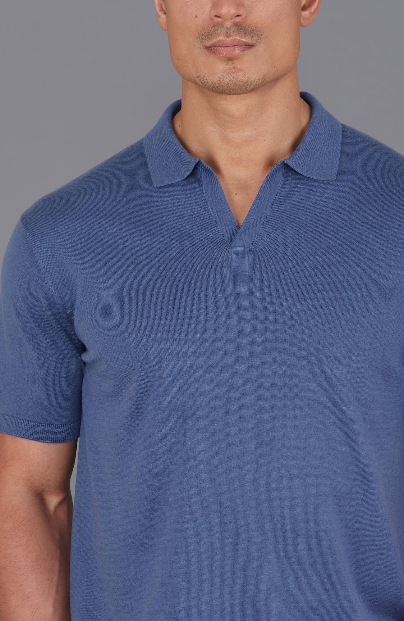 No Button Color:blue Mens Ultra Fine Cotton Buttonless Polo Shirt – Paul James Knitwear