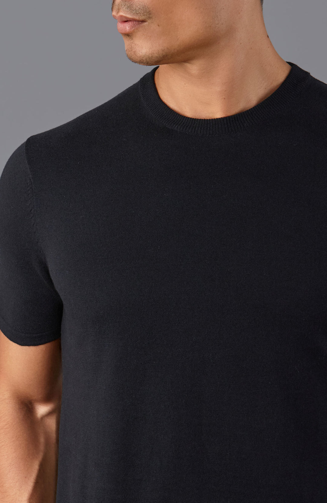 black mens t shirt