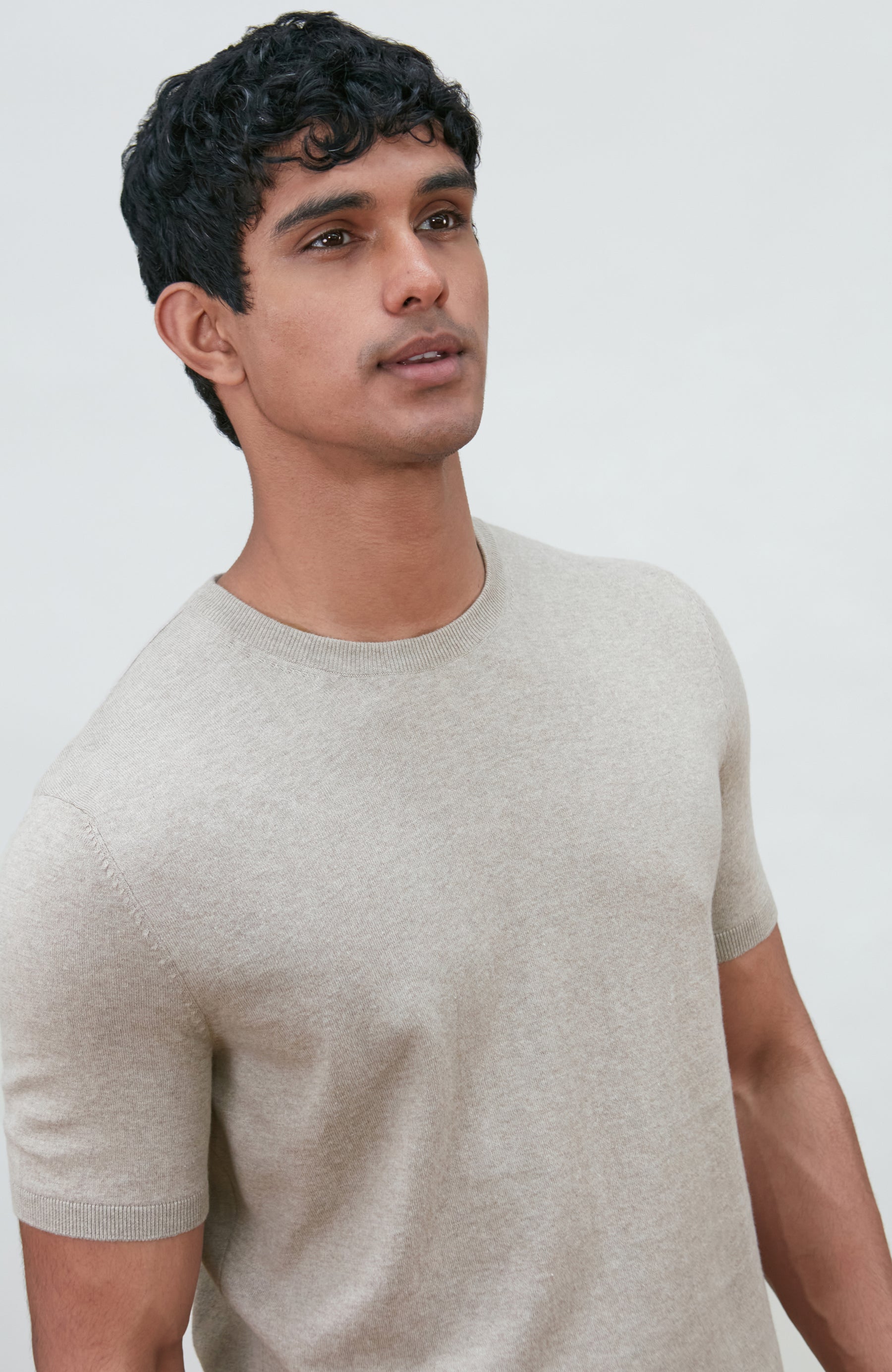 beige men&