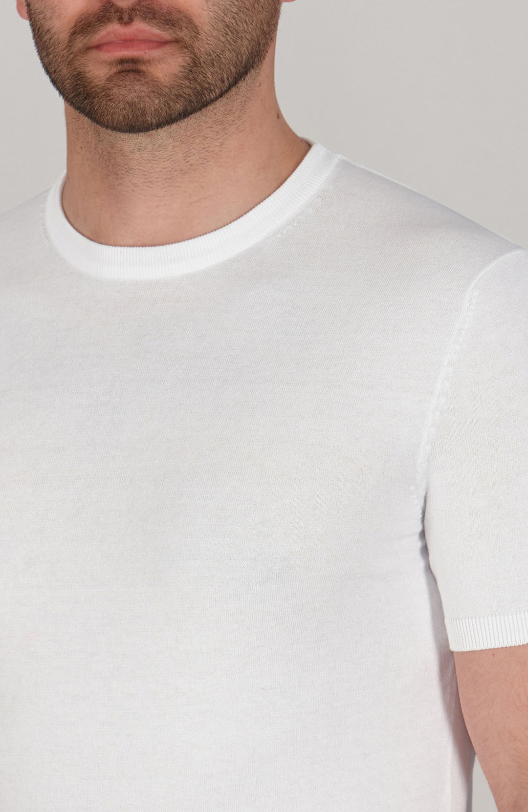 white mens knitted t-shirt