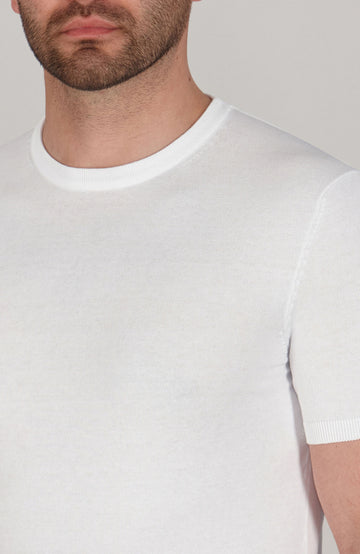 white mens knitted t-shirt
