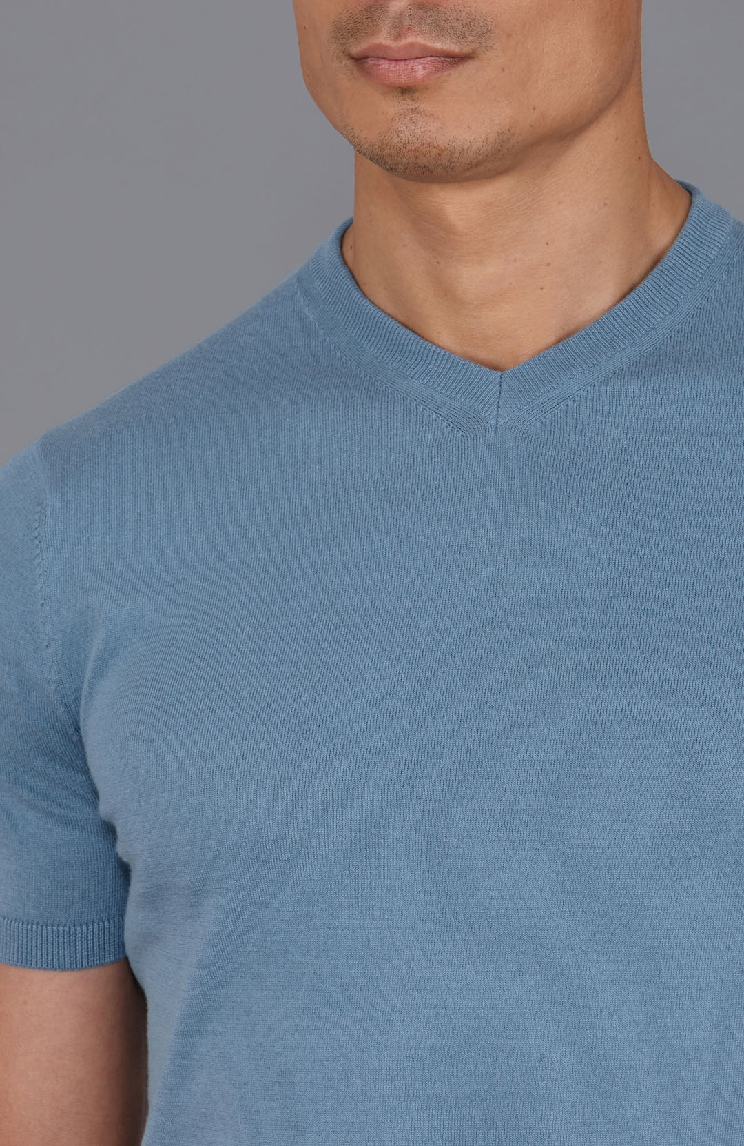 blue mens v neck knitted t shirt
