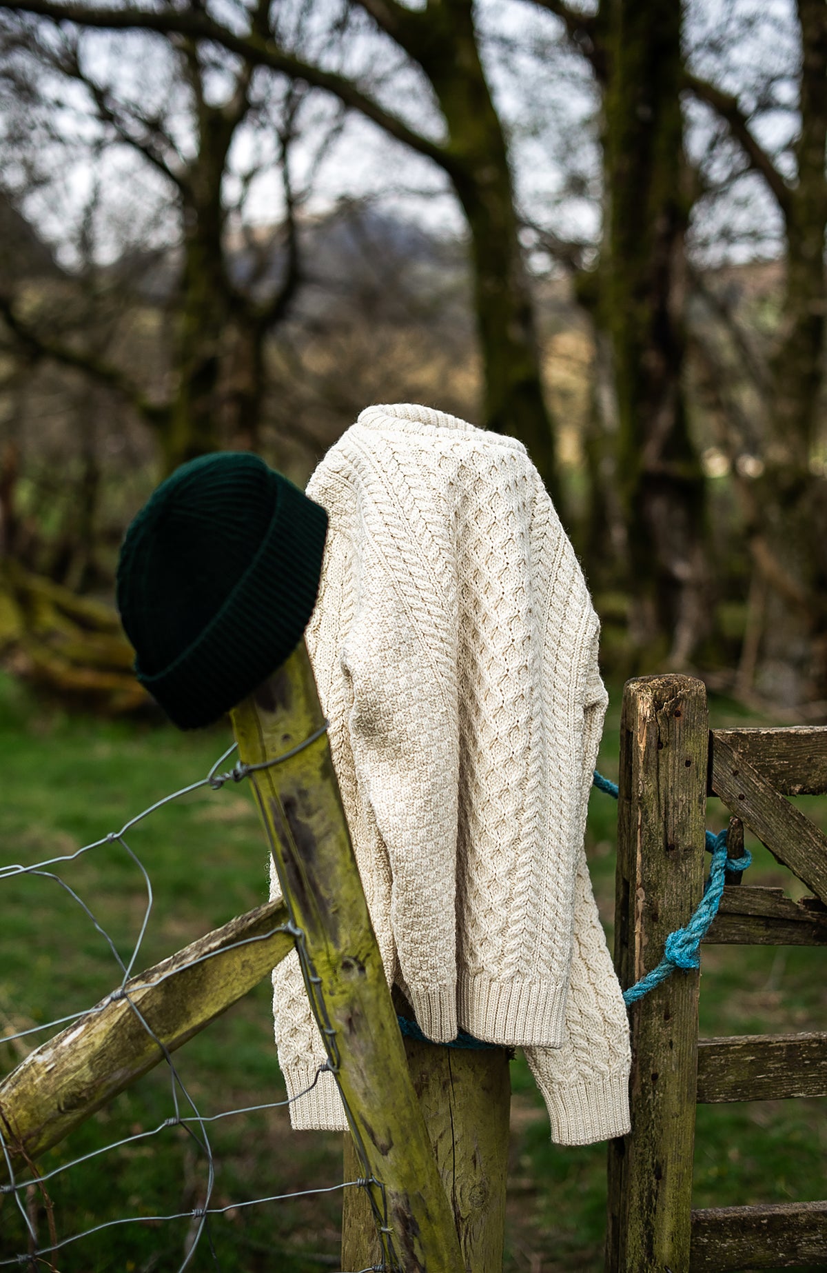 Mens Fisherman's British Wool Cable Jumper - Feature 2