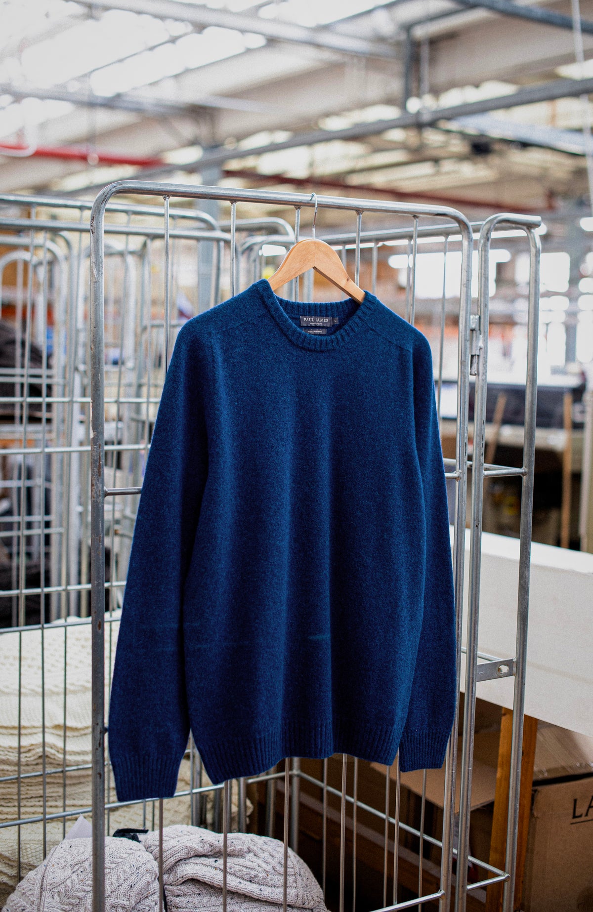 Mens Lambswool Saddle Shoulder Jumper - Feature 1