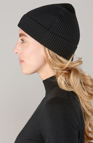 black fine merino wool beanie