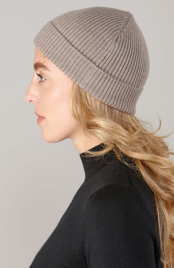 beige fine wool beanie
