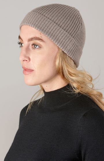 beige fine wool beanie