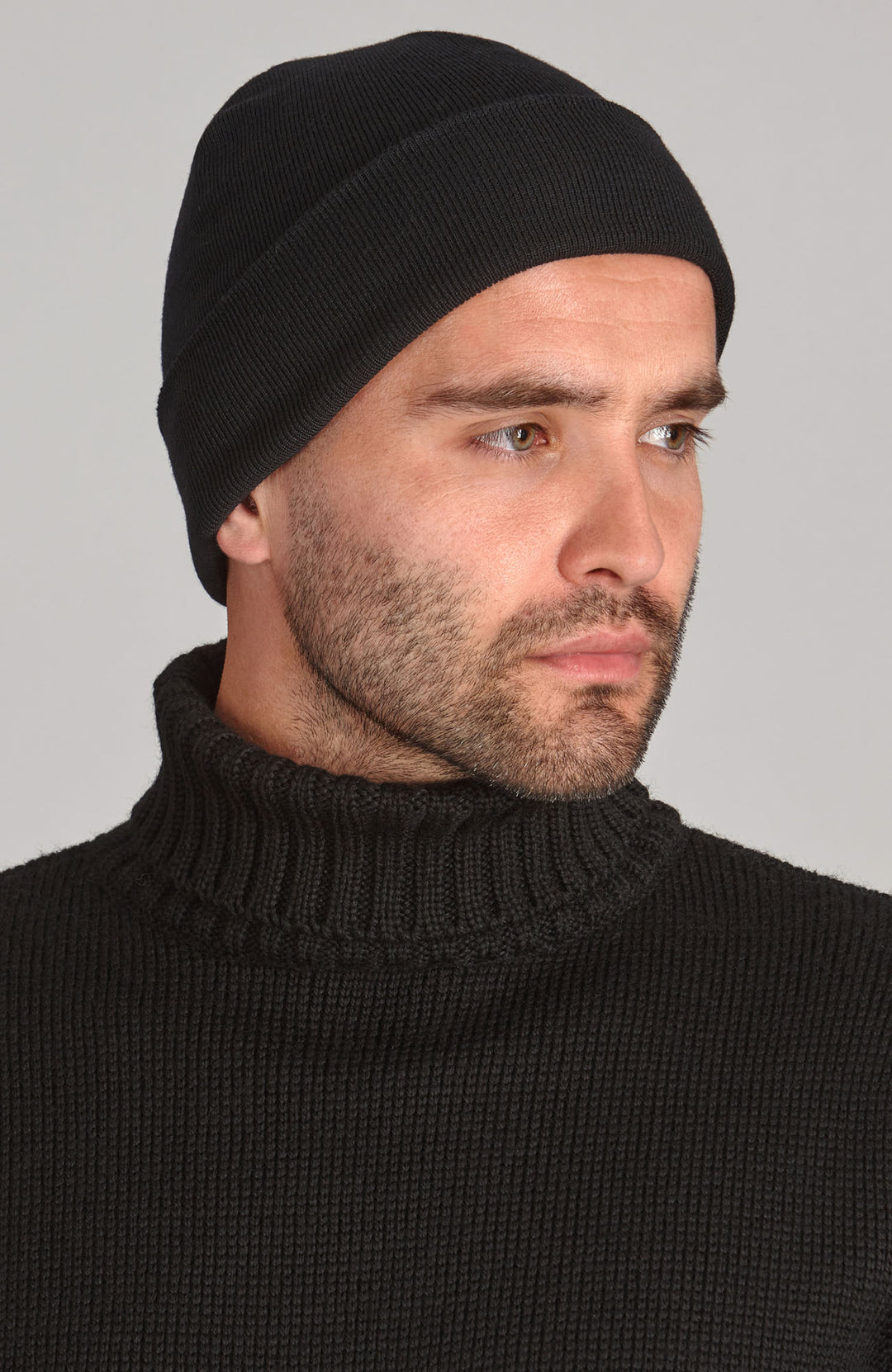 black mens knitted watch cap beanie by Paul James