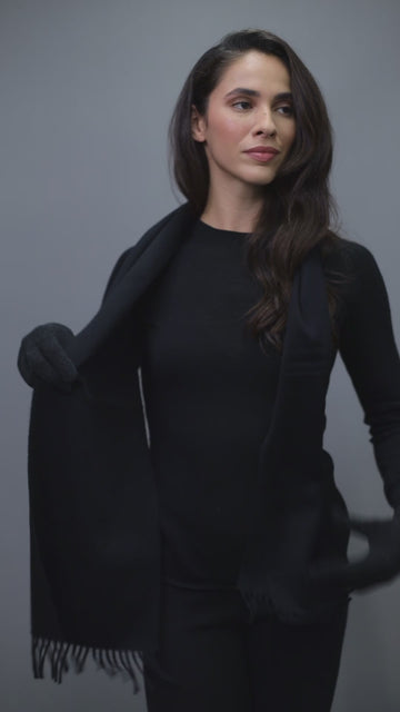 black cashmere scarf